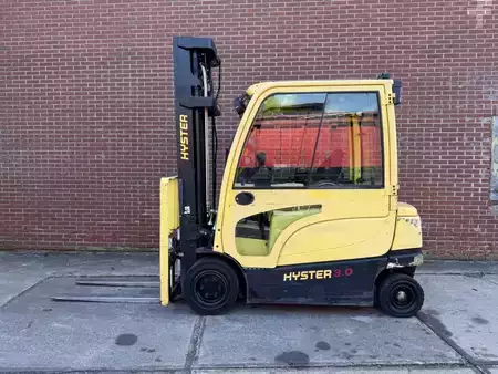 Elektryczne 4-kołowe 2016  Hyster J3.0XN (6)