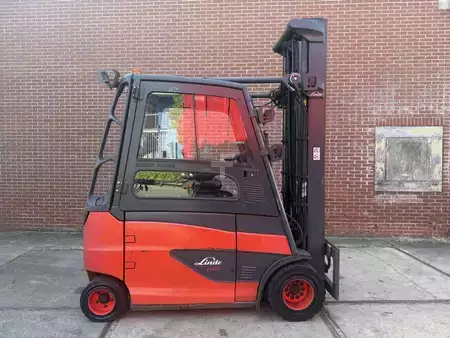 Sähkö - 4 pyör 2018  Linde E35HL-01 (2)