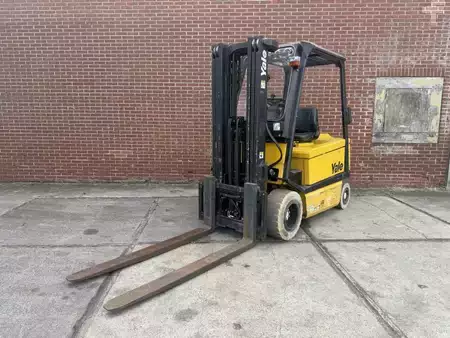 Electric - 4 wheels 2006  Yale ERP30ALF E2145 (4)
