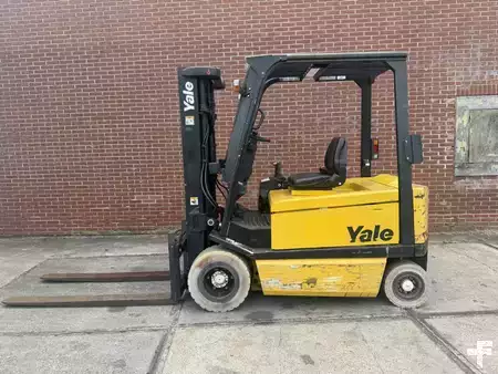 Electric - 4 wheels 2006  Yale ERP30ALF E2145 (6)