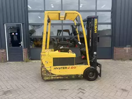 Carrelli elettrici 3 ruote 2008  Hyster J2.00XMT (2)