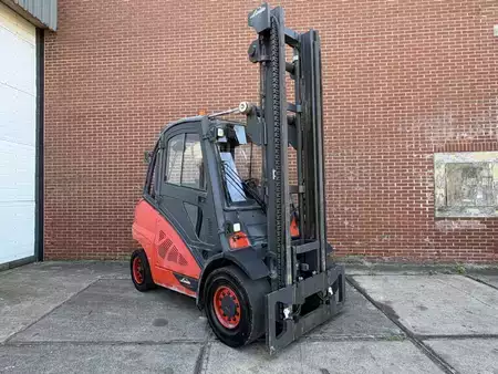Empilhador diesel 2020  Linde H45D-02 (1)