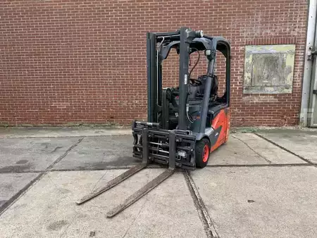 Elektro tříkolové VZV 2020  Linde E15-02 (5)