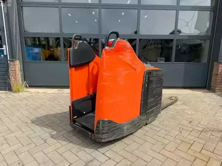 Stapelaars met staplatform  Toyota LPE250 (6)