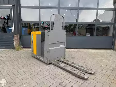 Stapelaars met staplatform  Jungheinrich ECE220 (3)