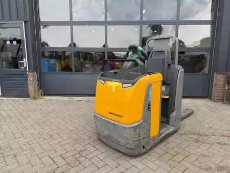 Stapelaars met staplatform  Jungheinrich ECE220 (6)