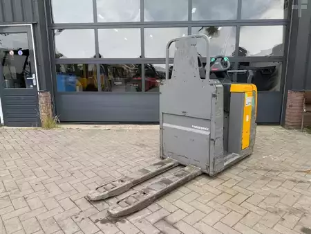 Stapelaars met staplatform  Jungheinrich ECE220 (7)