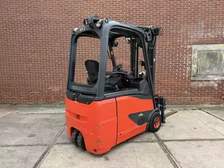 3-wiel elektrische heftrucks 2010  Linde E16H-01 (5)