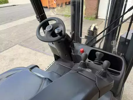 4-wiel elektrische heftrucks 2017  Linde E16P-02 (9)