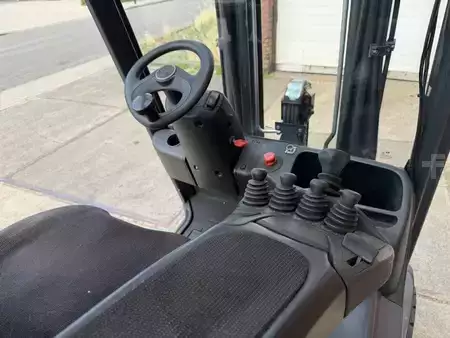 4-wiel elektrische heftrucks 2018  Linde E18PH-02 (9)