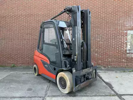 LPG heftrucks 2020  Linde H35T-01 (1)