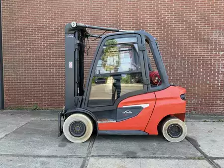 LPG heftrucks 2020  Linde H35T-01 (6)