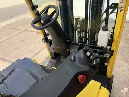 Elektro 4 Rad 2019  Hyster J2.0XN LWB (9)