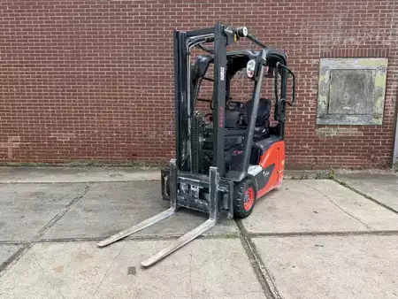 Carrelli elettrici 3 ruote 2018  Linde E12-02 (4)
