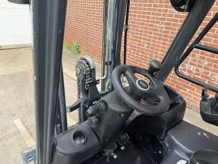 Carrelli elettrici 3 ruote 2018  Linde E12-02 (8)