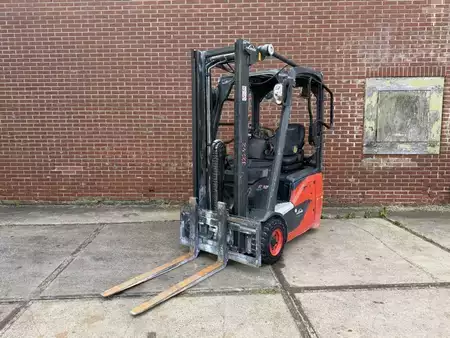 Carrelli elettrici 3 ruote 2018  Linde E12-02 (4)