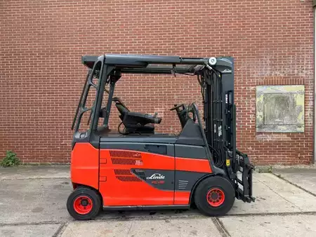 Elektromos 4 kerekű 2018  Linde E25FCFC-01/600 (2)