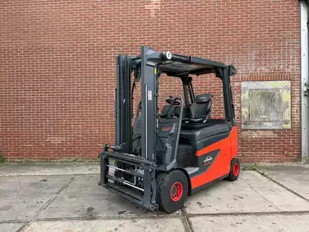 Elektromos 4 kerekű 2018  Linde E25FCFC-01/600 (5)