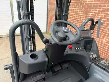 Elektromos 4 kerekű 2018  Linde E25FCFC-01/600 (7)
