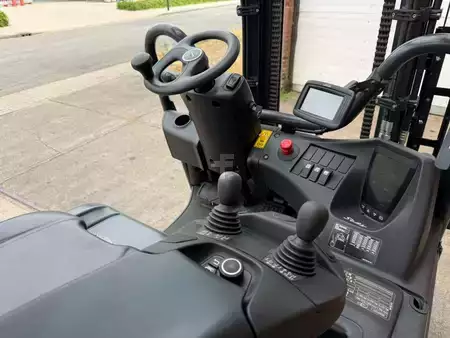 Elektromos 4 kerekű 2018  Linde E25FCFC-01/600 (8)