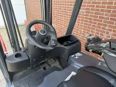Eléctrico - 3 rodas 2017  Linde E16-02 (8)