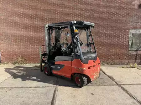 Sähkö - 4 pyör 2017  Linde E30R-01 (5)