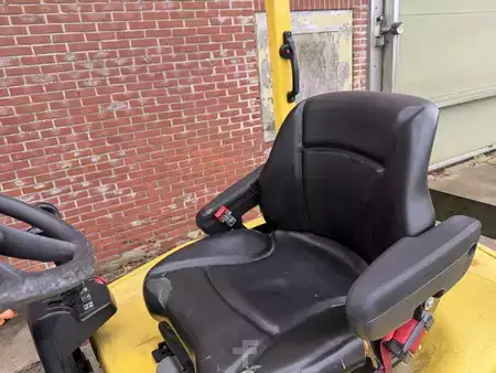 Carrelli elettrici 4 ruote 2017  Hyster E2.5XN MWB (7)
