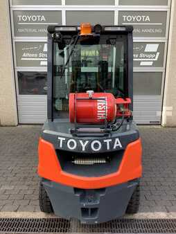 Gas gaffeltruck 2022 Toyota 02-8FGF25 (3)