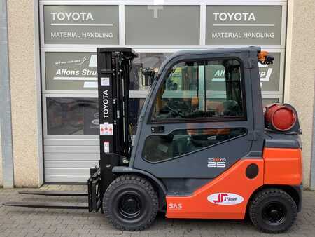 Gas gaffeltruck 2022 Toyota 02-8FGF25 (4)