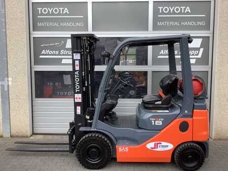 Propane Forklifts 2020  Toyota 02-8FGF18 (1)