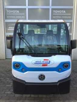 Vontató 2021  Goupil Plattformwagen G4 (2)