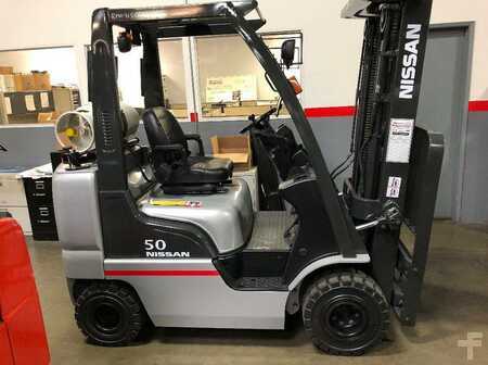 4 Wheels 2011  Nissan AF50 (1)