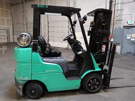 Eléctrica de 4 ruedas 2008  Mitsubishi FGC25N (1)