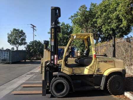 4 Wheels 2011  Hyster H155FT (1)