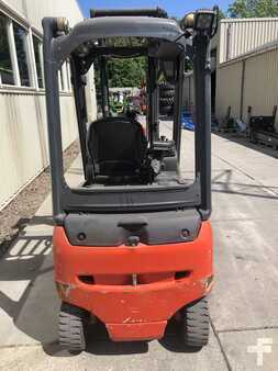 Elektryczne 4-kołowe 2012 Linde E20PH-01 (4)