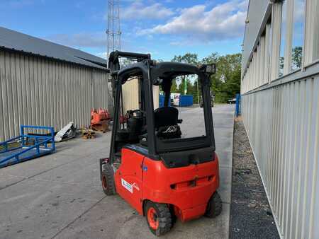 Elektryczne 4-kołowe 2007 Linde E20PH-01 (3)