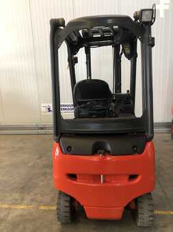Elektryczne 4-kołowe 2009 Linde E20PH-01 (3)