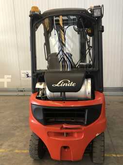 Elektryczne 4-kołowe 2014 Linde H18T-01 (3)