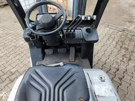 LPG Forklifts 2006  Nissan L01A15N (4)