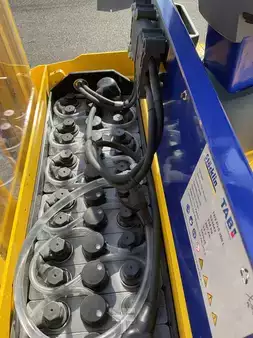 Stacker pedestre 2019 Stöcklin EDD 12-P (5)