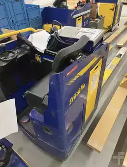Porta-paletes elétrico com assento 2019 Stöcklin EFP 30 OSS Long (1)