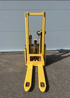 Pallestabler 2006  Stöcklin EDI 1400 B28 (3)