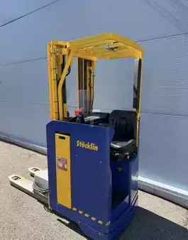 Stacker com assento 2004 Stöcklin EFI 1600 (2)