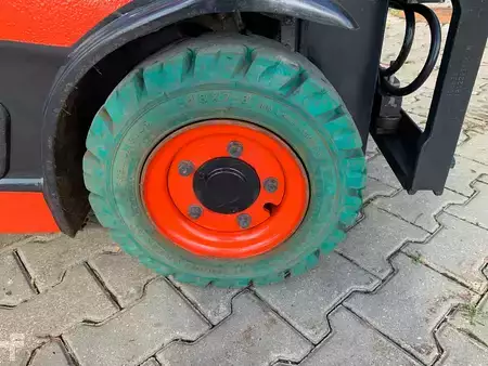 Electric - 3 wheels 2021  Linde E16 (6)