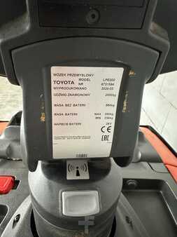 Wózki niskiego podnoszenia 2020  Toyota LPE200 (4)