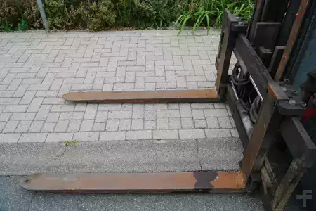 Dieselový VZV 2000  Linde H 30 D-03 | 2000 (9)