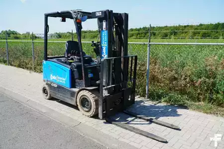 Electric - 4 wheels 2017  Doosan B 25 X-7 | 2017 (2)