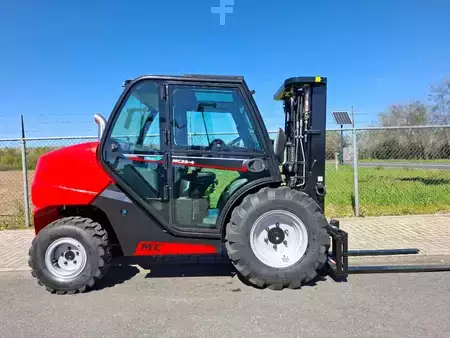 Dieselový VZV 2025  Manitou MC 25-4 D K  | 2025 | Closed cabin (3)