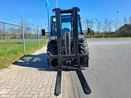 Dieselový VZV 2025  Manitou MC 25-4 D K  | 2025 | Closed cabin (8)