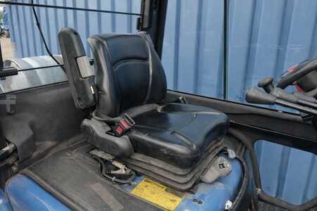 Gas gaffeltruck 2015  Yale GLP 35 VX | 2015 (11)